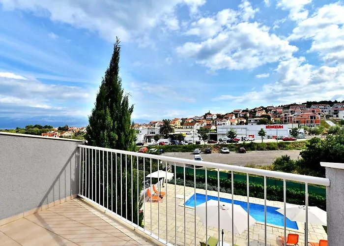 Bretia Apartments